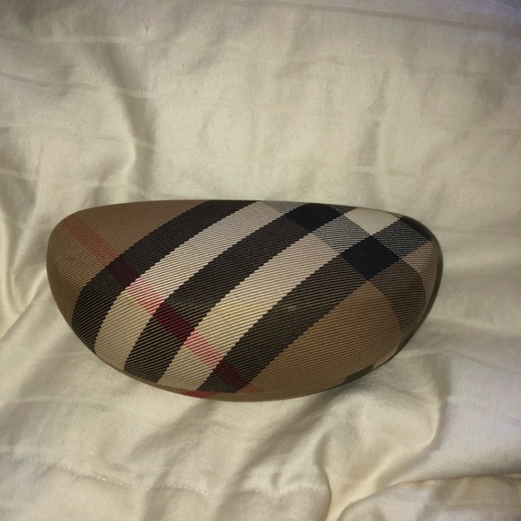 Burberry Designer Sunglasses Case (hard shell) - Picture 5 of 10